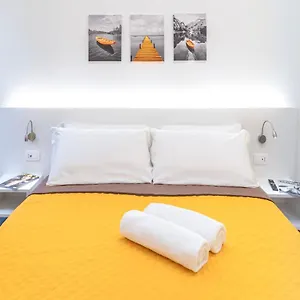 Colours & Apartment Sanremo