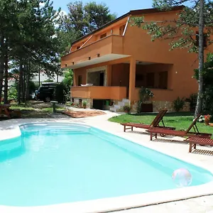 Lili I Apartment Baška
